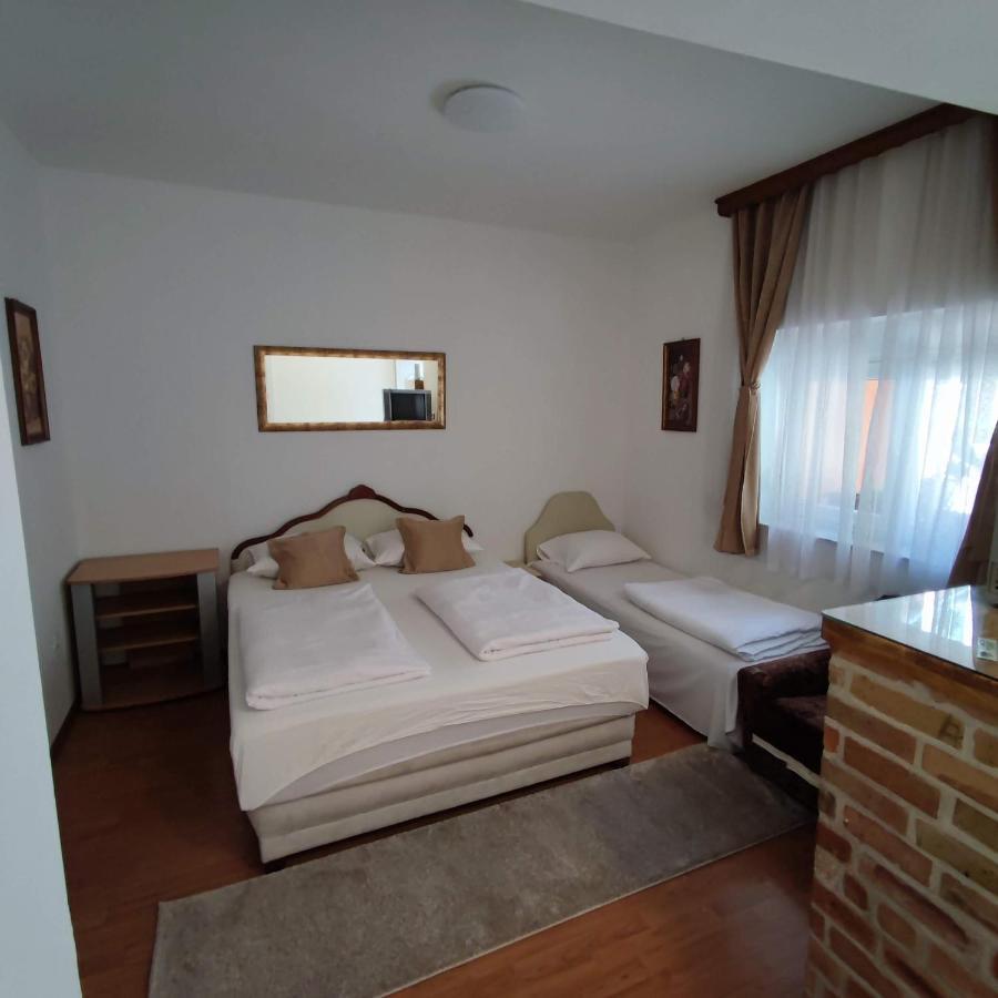 Apartments And Rooms Lena Mostar Eksteriør bilde