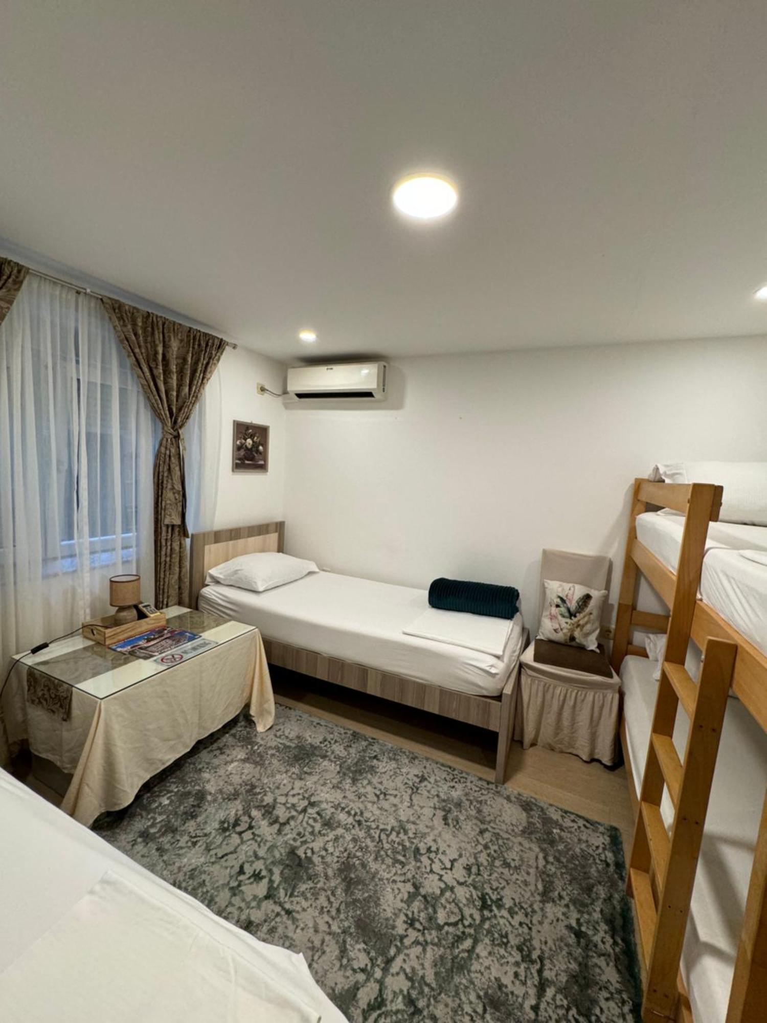 Apartments And Rooms Lena Mostar Eksteriør bilde