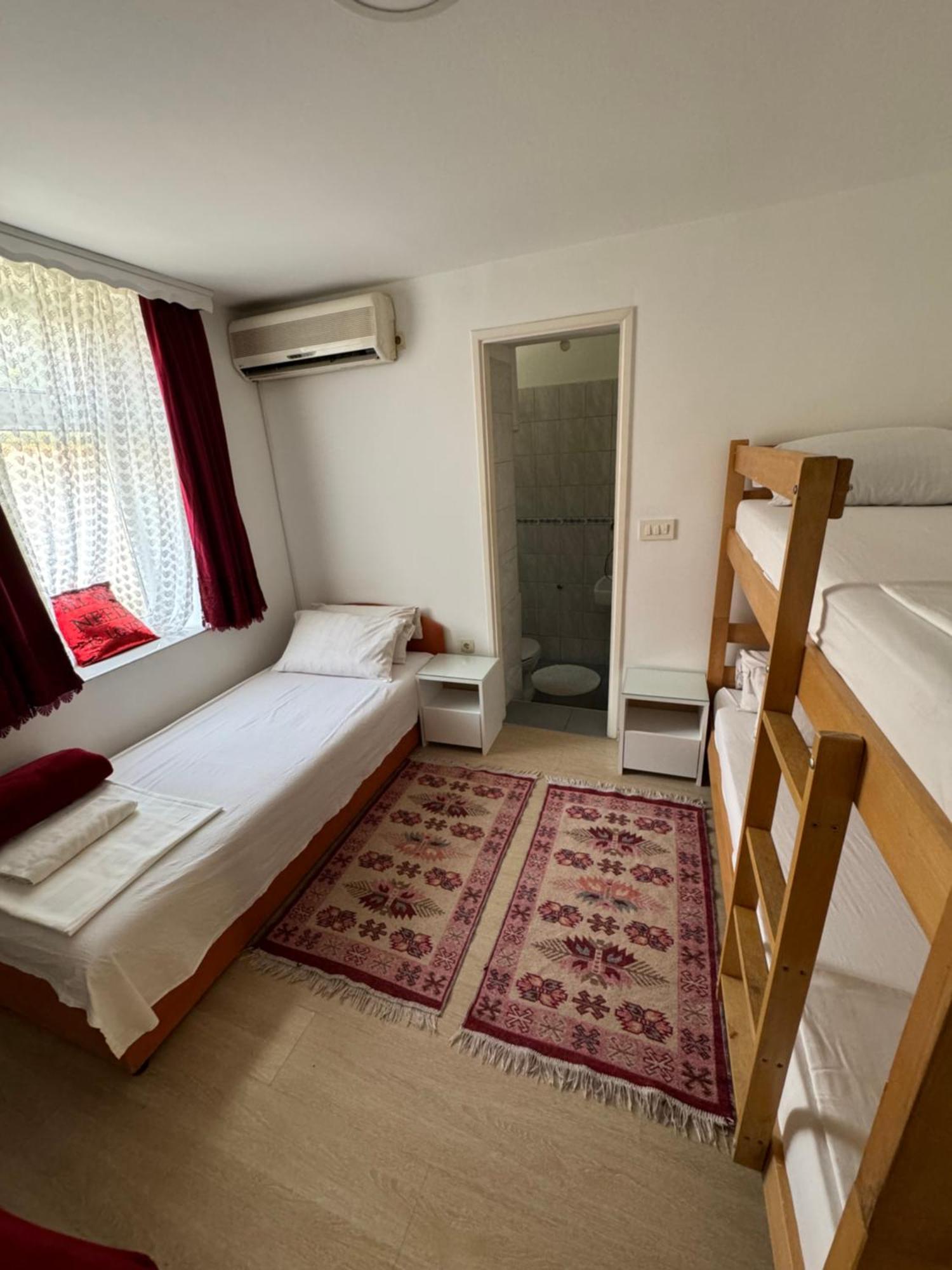 Apartments And Rooms Lena Mostar Eksteriør bilde